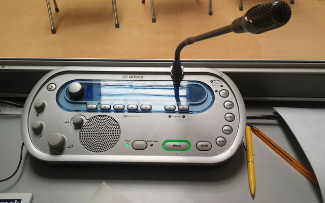 Cabina de interpretación simultánea